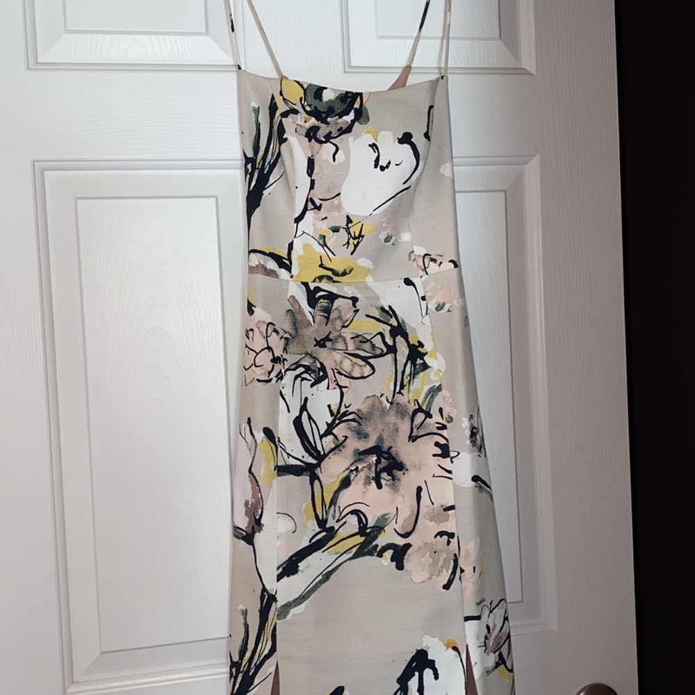 Dress - Picture 4 of 8